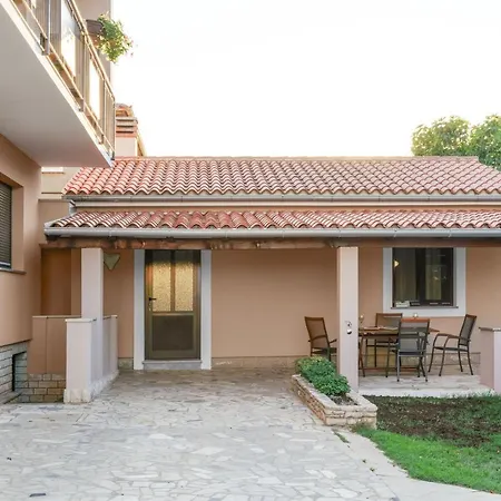 Argonave 6 Apartamento Pula